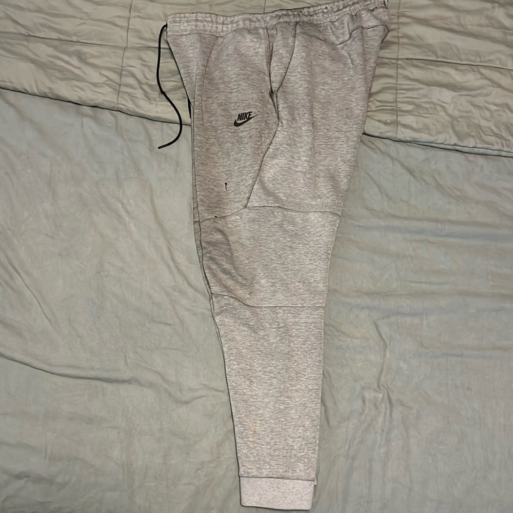 Men Nike Tech Fleece Pants Gray/Black Size 2XL